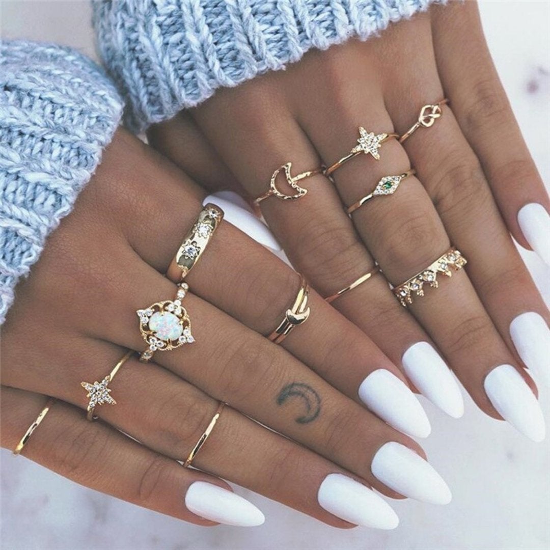 SIGNATURE MIX: 8–12 STACKABLE RINGS COLLECTION