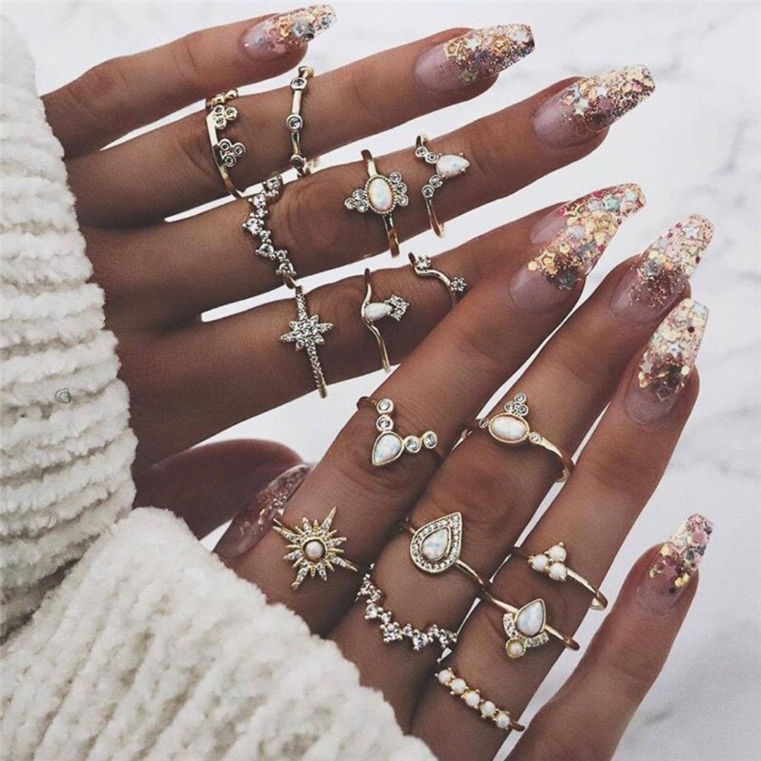 SIGNATURE MIX: 8–12 STACKABLE RINGS COLLECTION