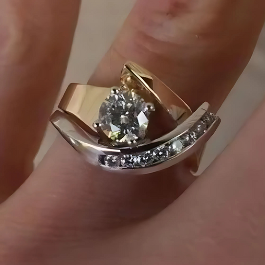 VINTAGE TWIRL GEM RING