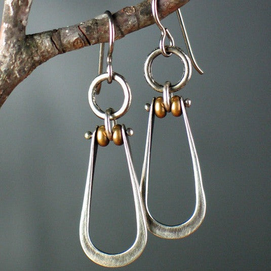ROYAL VINTAGE DANGLING EARRINGS