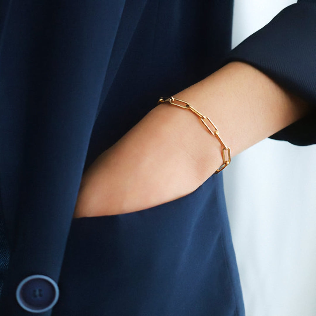 ELEGANT EDGE CHAIN BRACELET