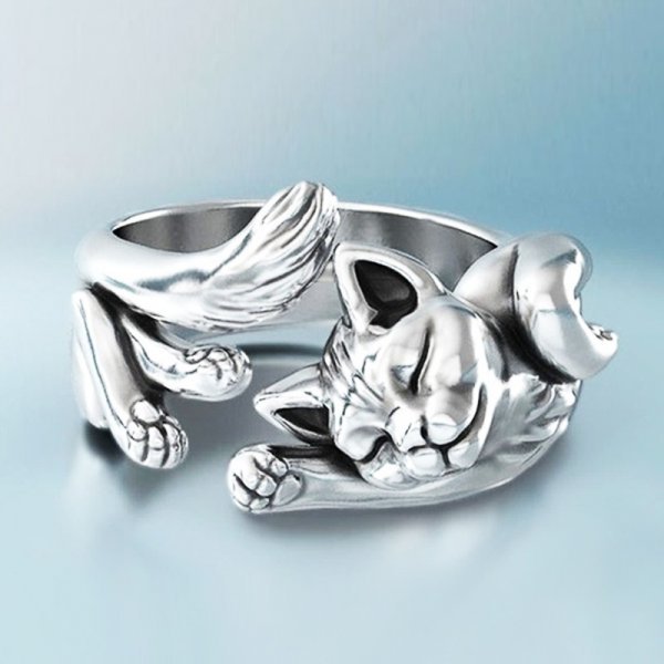 WHIMSICAL CAT TREND RING