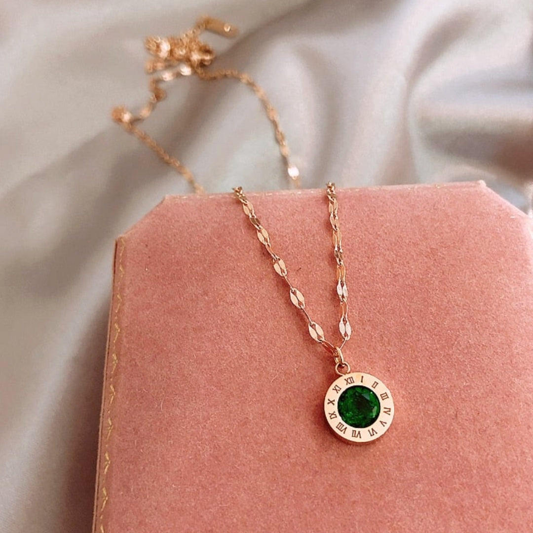 HEIRLOOM EMERALD GOLD NECKLACE