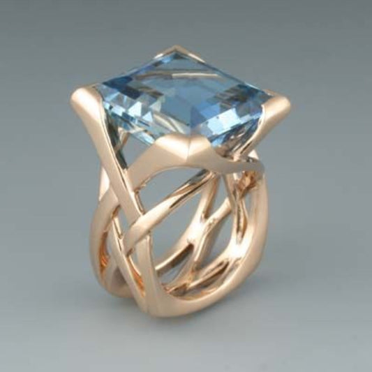 CLASSIC BLUE ZIRCONIA ROSE GOLD RING