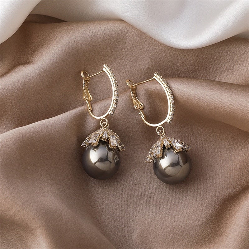 PURE MALIA PEARL EARRINGS