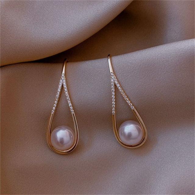 ETERNAL PEARL ELEGANCE EARRINGS