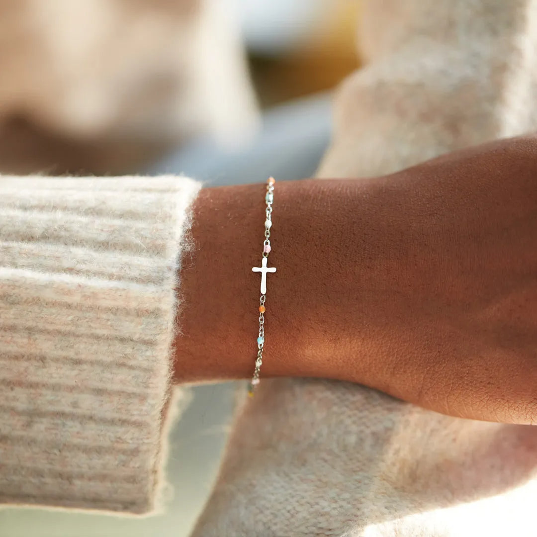 DIVINE CROSS BRACELET