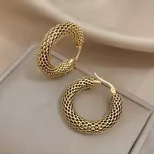 REFINED GOLD MESH HOOPS