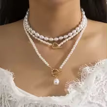GOLDEN ELEGANCE PEARL NECKLACE