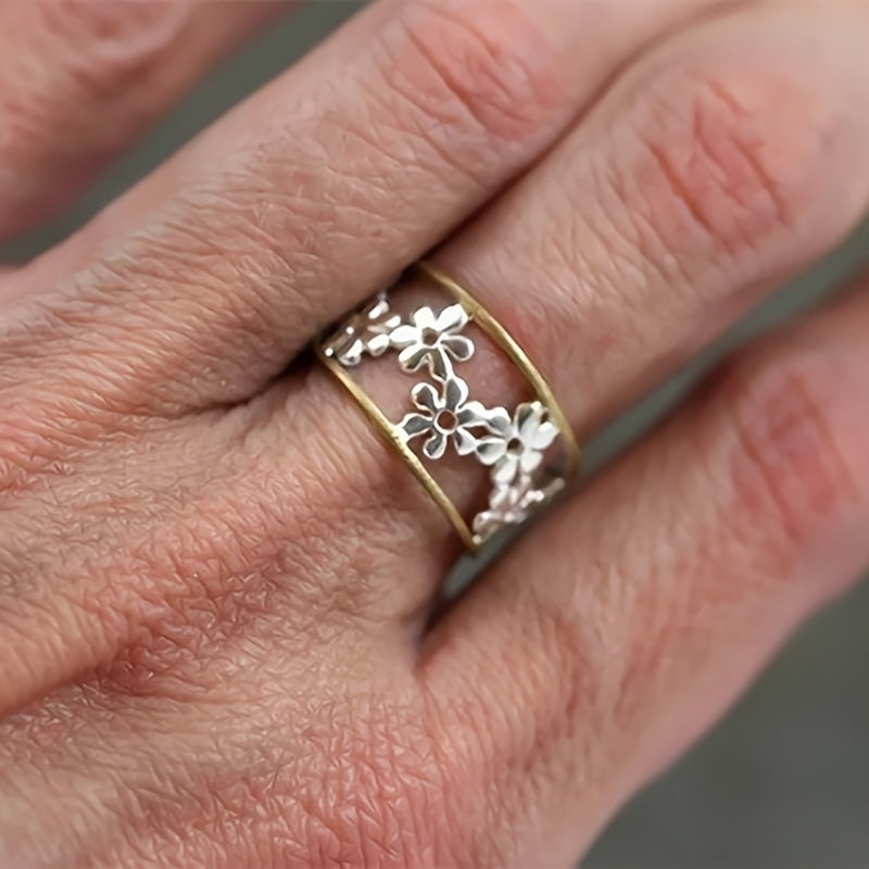 CELESTIAL DAISY FLORAL RING