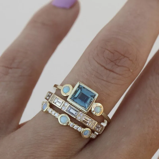 VINTAGE SKY-BLUE CRYSTAL RING SET