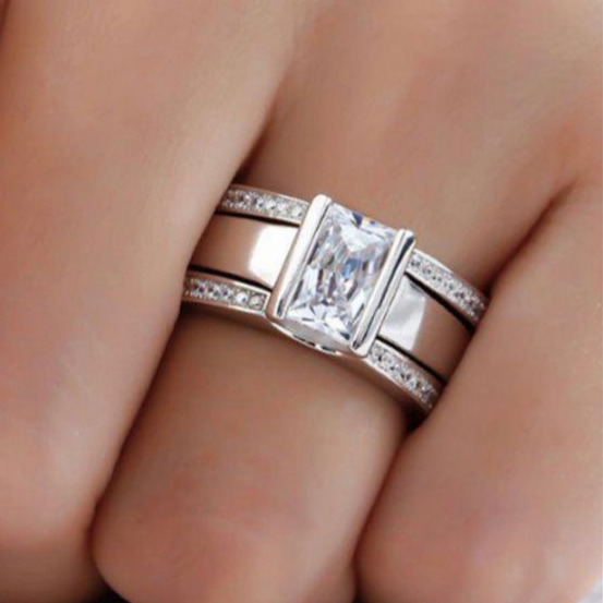 TIMELESS GEM INLAID RING