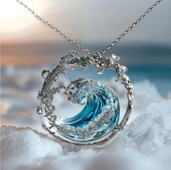 BLUE CREST NECKLACE